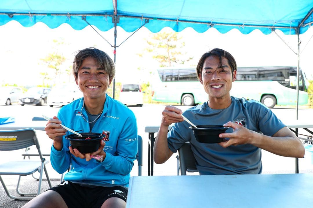 浦和レッズ支給品　2017 渡辺凌磨 宇賀神友弥着用 貴重品 ACL