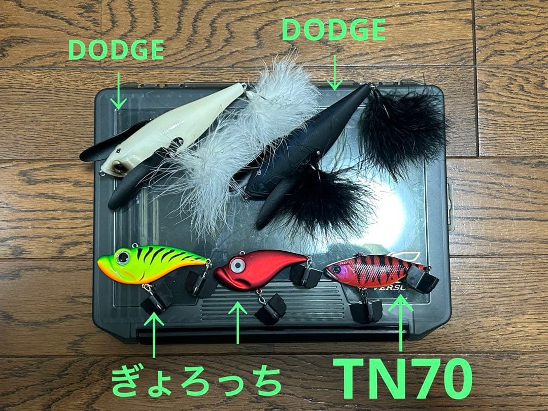 バス釣り引退セット約6万円相当　ワーム30点　ルアー28点　フック、シンカーなど