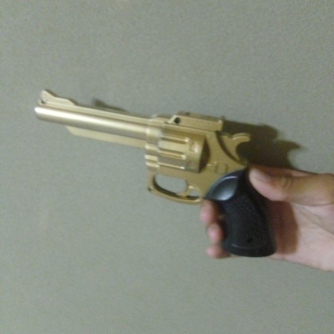 ゴールド リボルバー マグナム