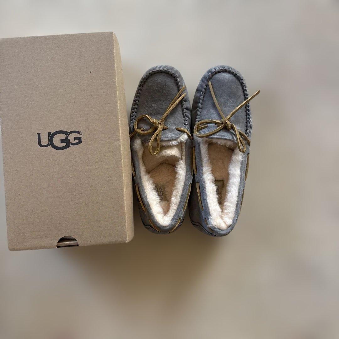 UGG W DAKOTA モカシン 7 グレー