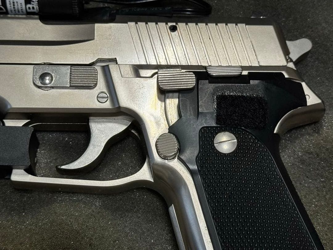 タナカ製 W.A. シグザウエルP226 ALLシルバーモデル DOSKOCIL