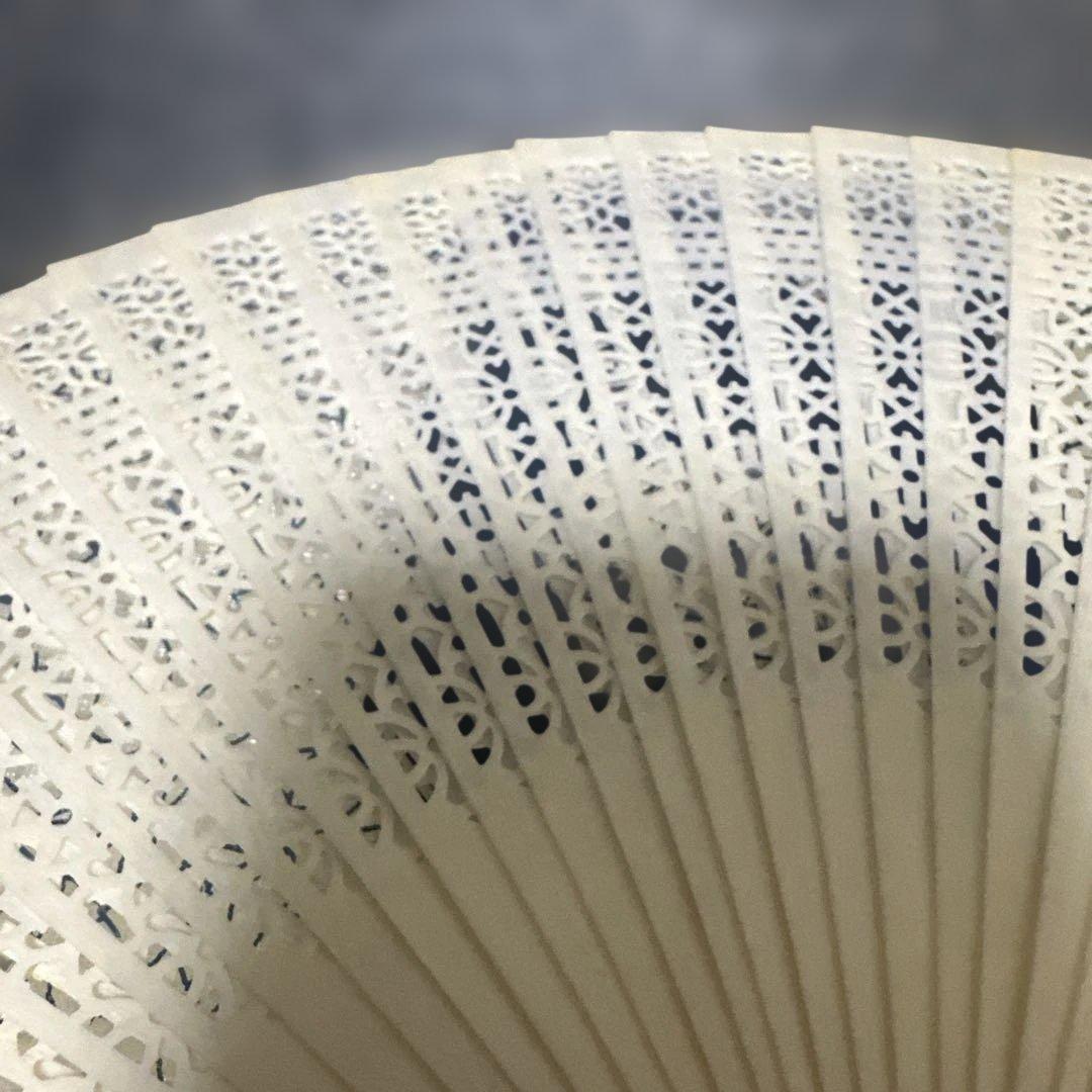 天然材質 マンモス 牙 猛犸 骨 透かし彫りのアイボリー扇子