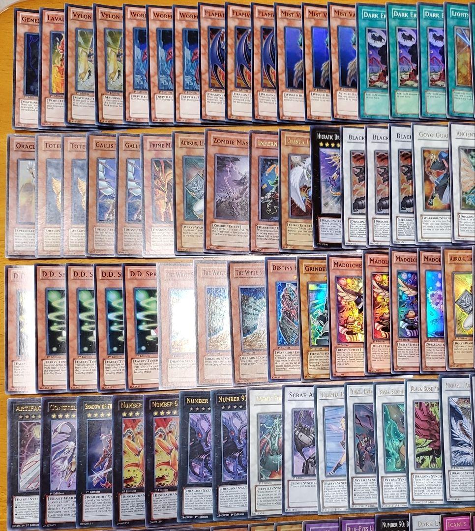 遊戯王　まとめ売り　英語版440枚以上セット　青眼の白龍他　廃盤希少品　売切終了