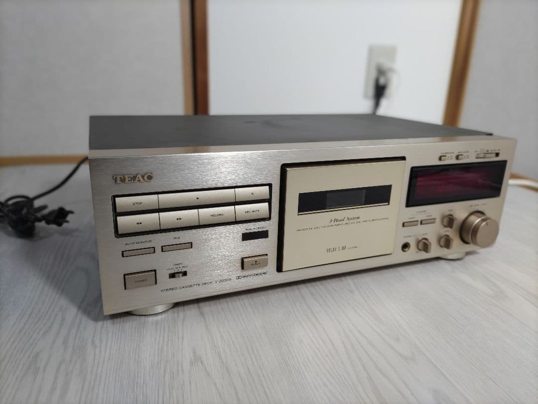 ひろたTEAC V-2030S カセットデッキ