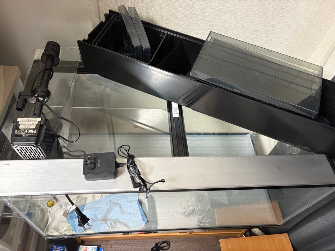 GEX 90センチ水槽 上部フィルター 照明付き