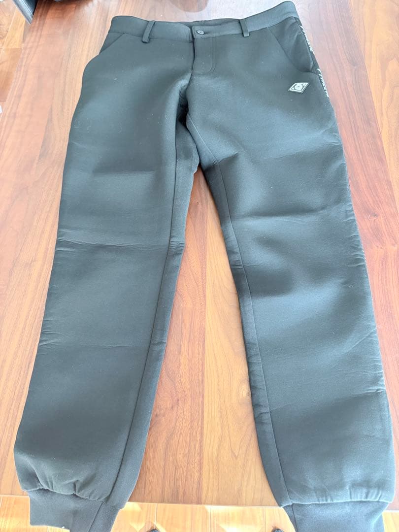 V12 ストレッチブラックパンツ