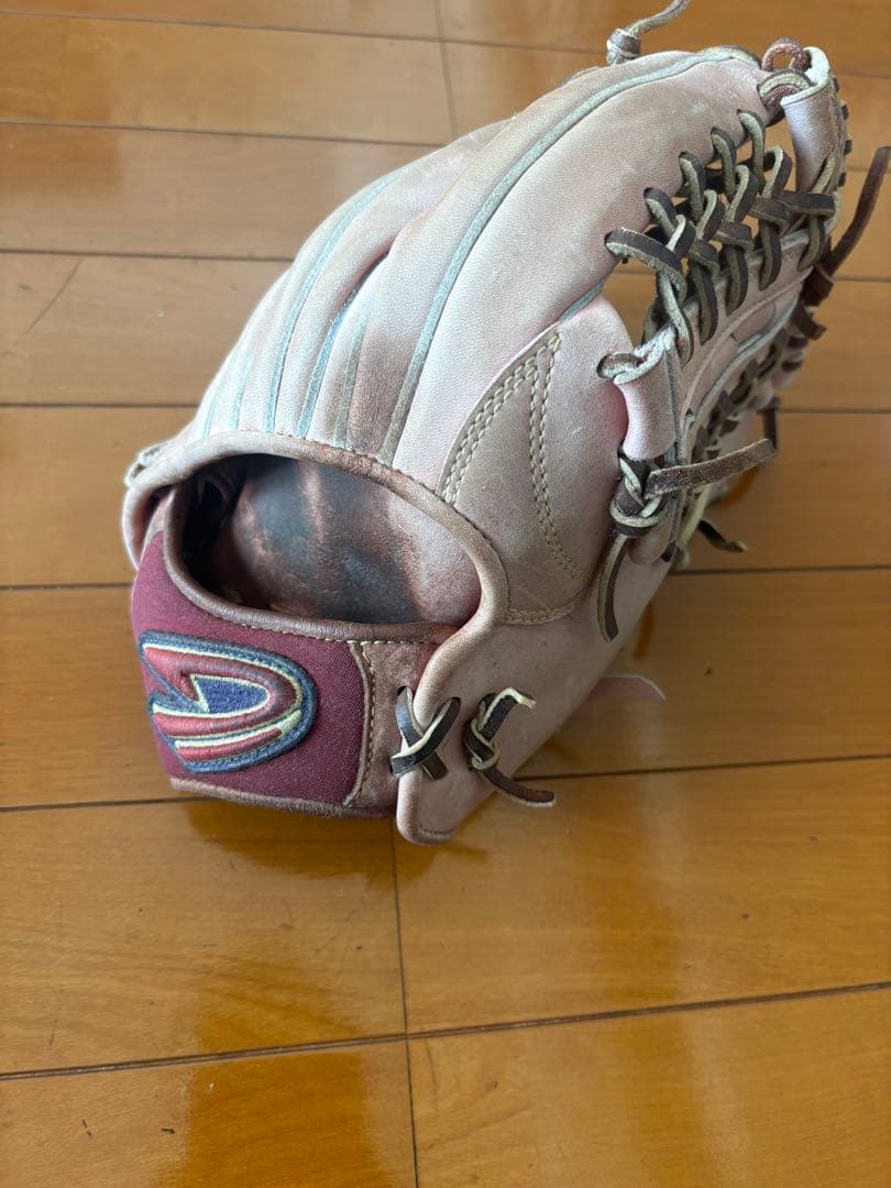 Dクエスト 硬式外野用グローブ 赤