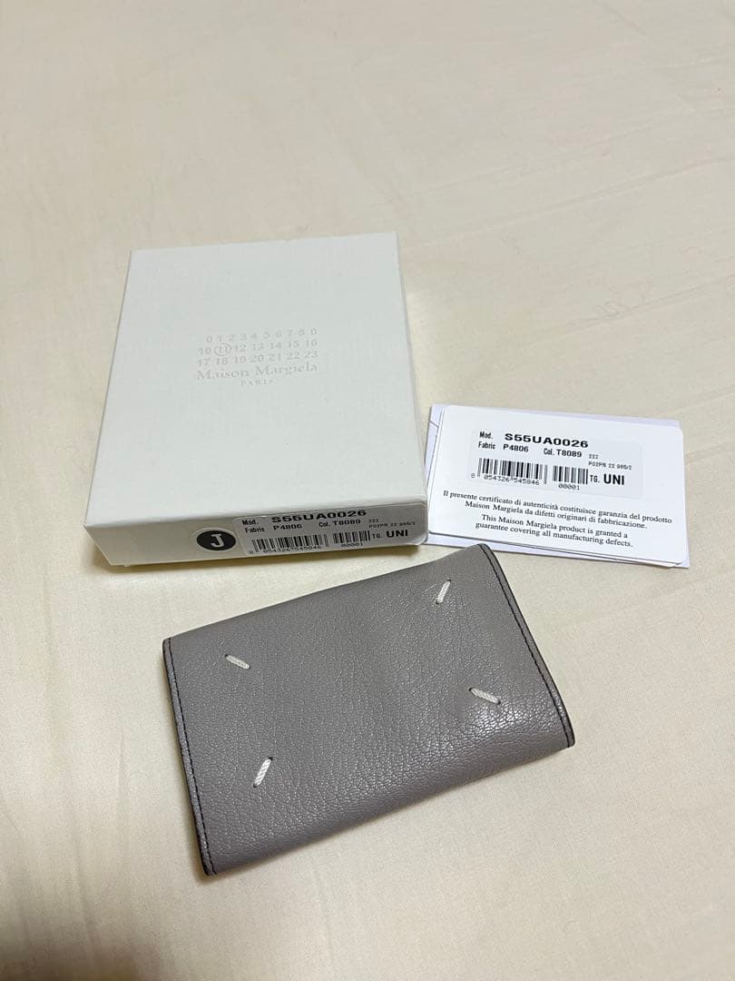 メゾンマルジェラ　キーケース　グレー