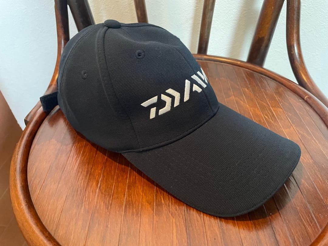 ほぼ未使用品　ダイワ　渓流ベストとキャップのセット