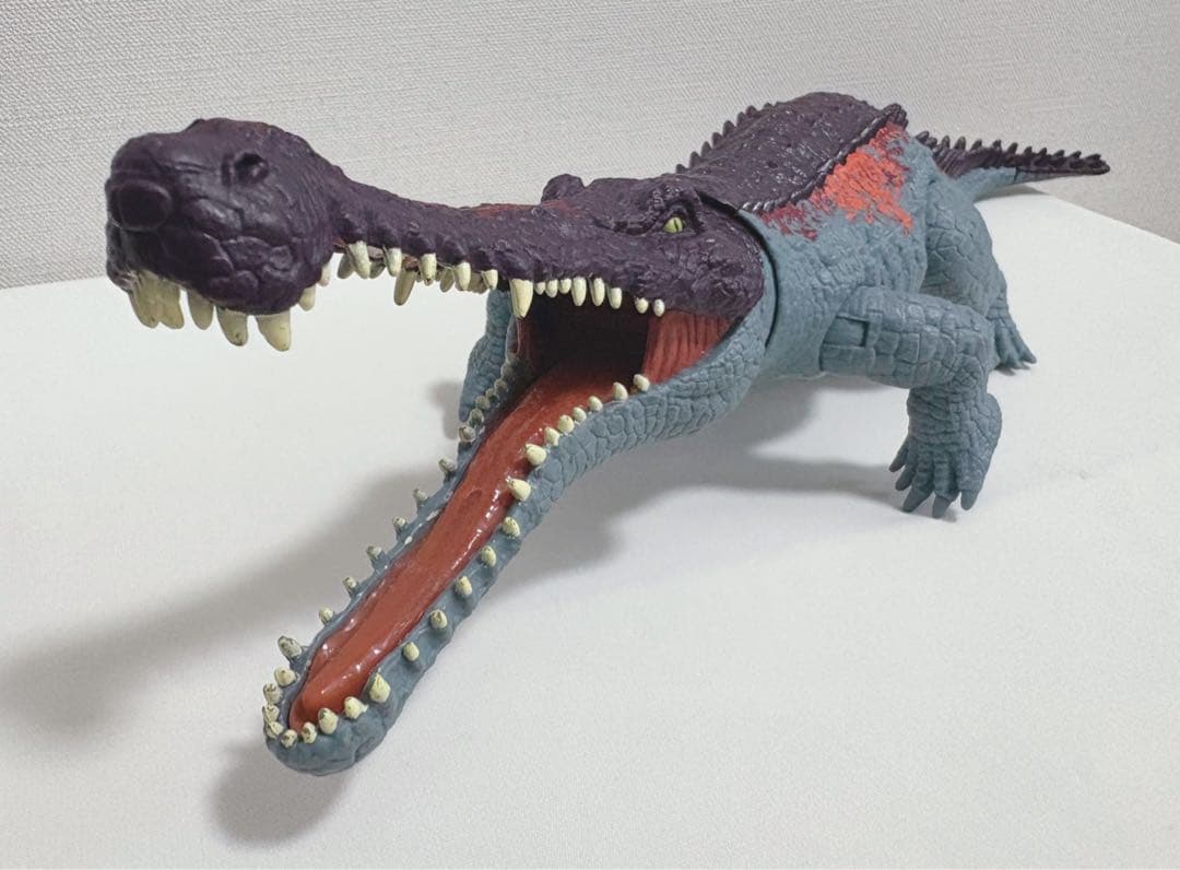マテル　ジュラシックワールド　サルコスクス　Sarcosuchus