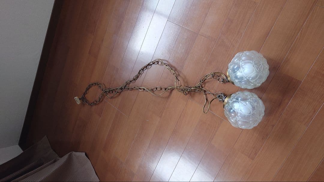 アンティーク。クリアガラス ボール型シャンデリア 2灯