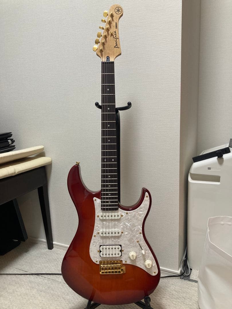 Yamaha Pacifica 312エレキギター