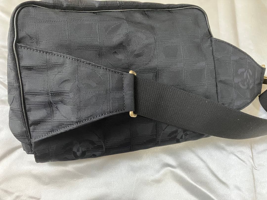 CHANELのウエストポーチ