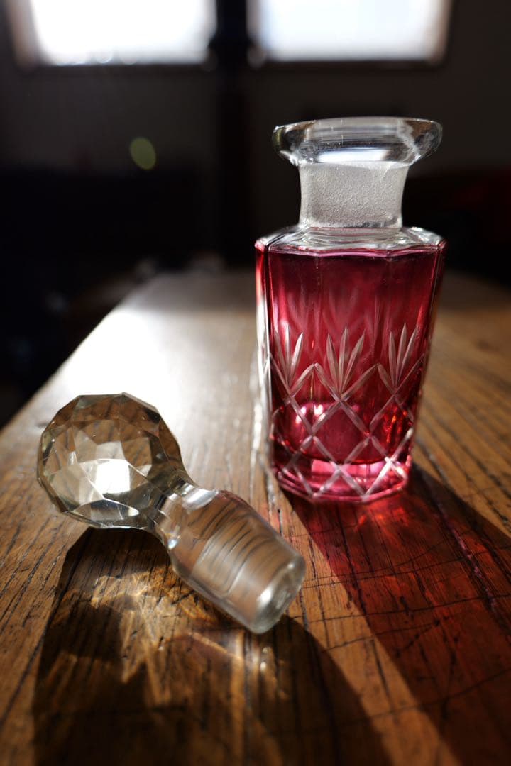 フランス　アンティークの香水瓶