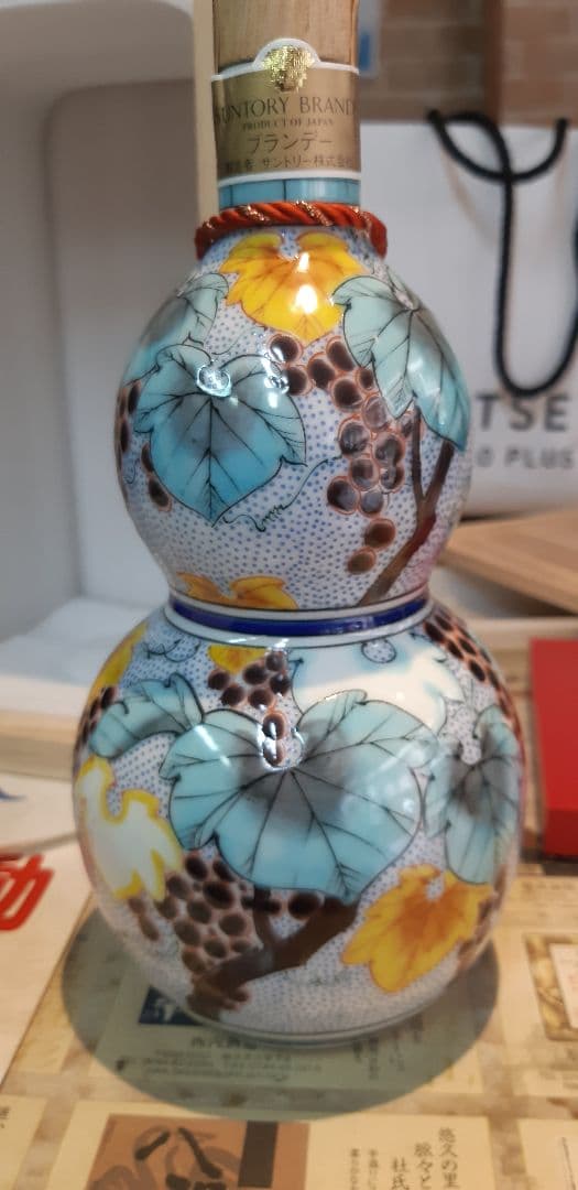 サントリー　スペシャルボトルコレクション　九谷焼　千成型葡萄文