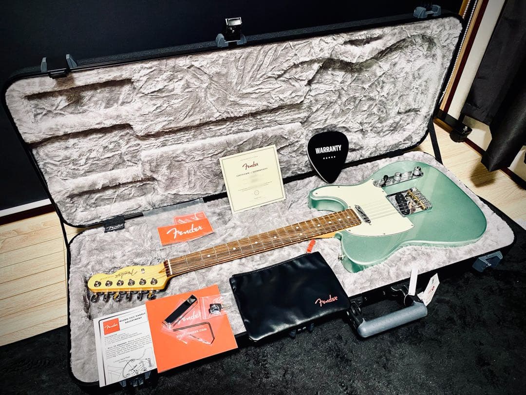 Fenderアメプロ II Telecaster ロック式ペグ