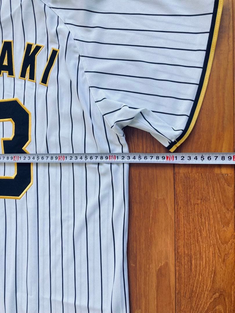 ミズノ 阪神タイガース ユニフォーム　岩崎優　ホーム　XOサイズ　刺繍