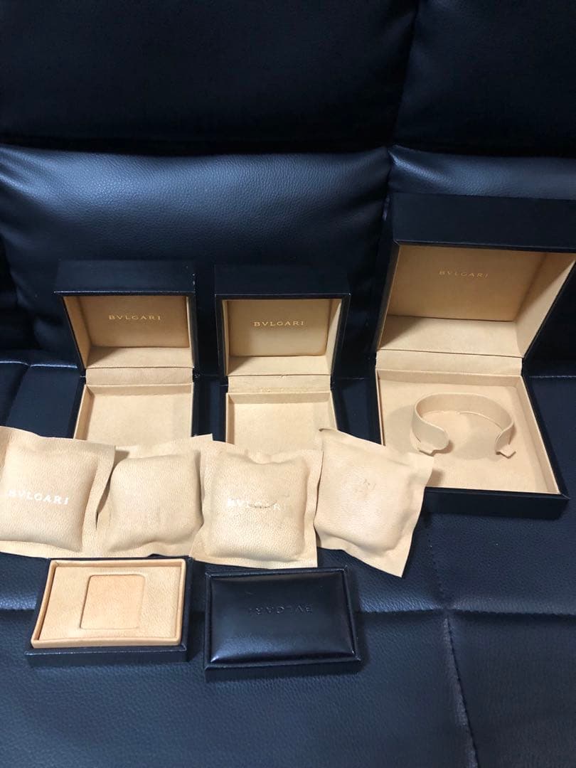 ブルガリ　ブレスレットケース　バングルケース