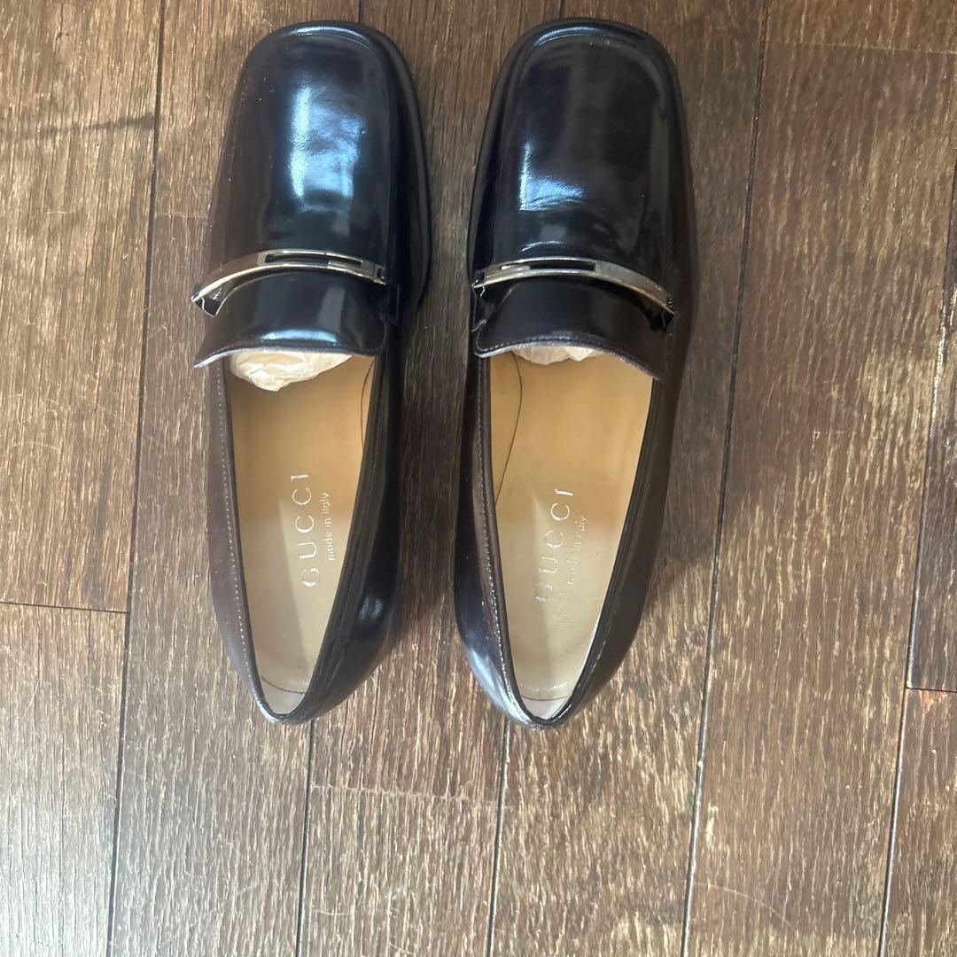 グッチのローファー