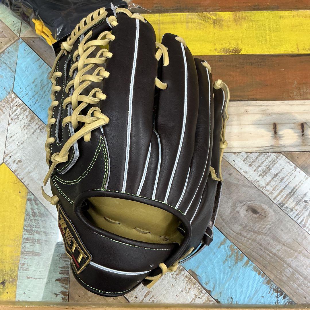 ゼットプロステイタス軟式外野手左用グローブ　ウエルダーラベル