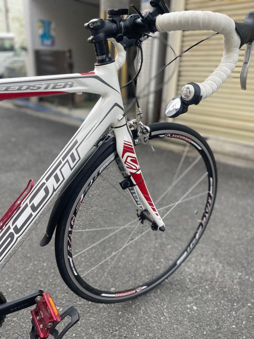 極美品　SCOTT 赤白700Cロードバイク