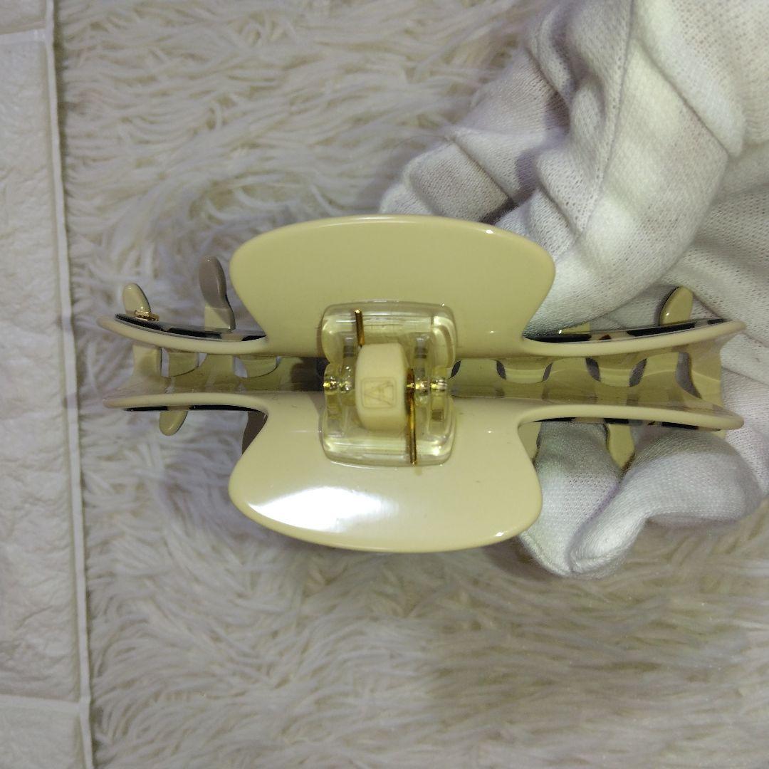 アレクサンドル ドゥ パリ リズレ エル ヘアクリップ