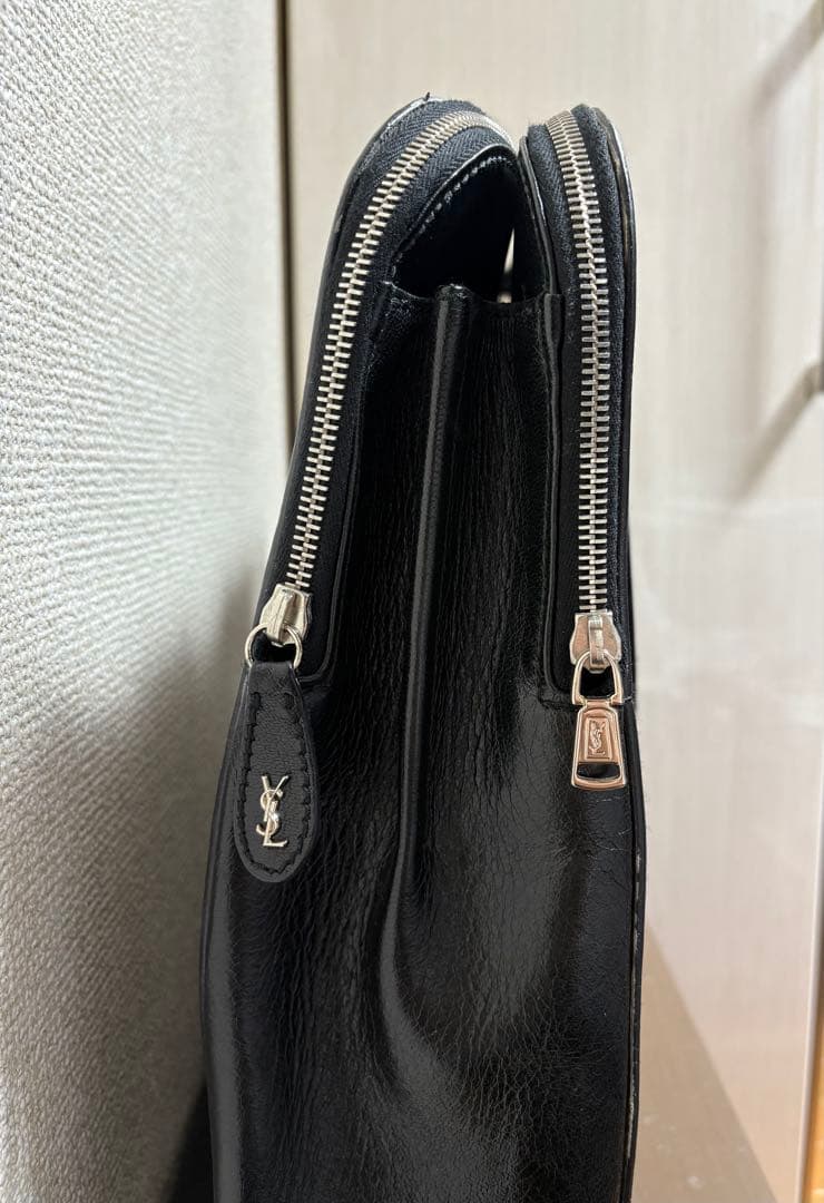 バッグ YVES SAINT LAURENT black leather bag
