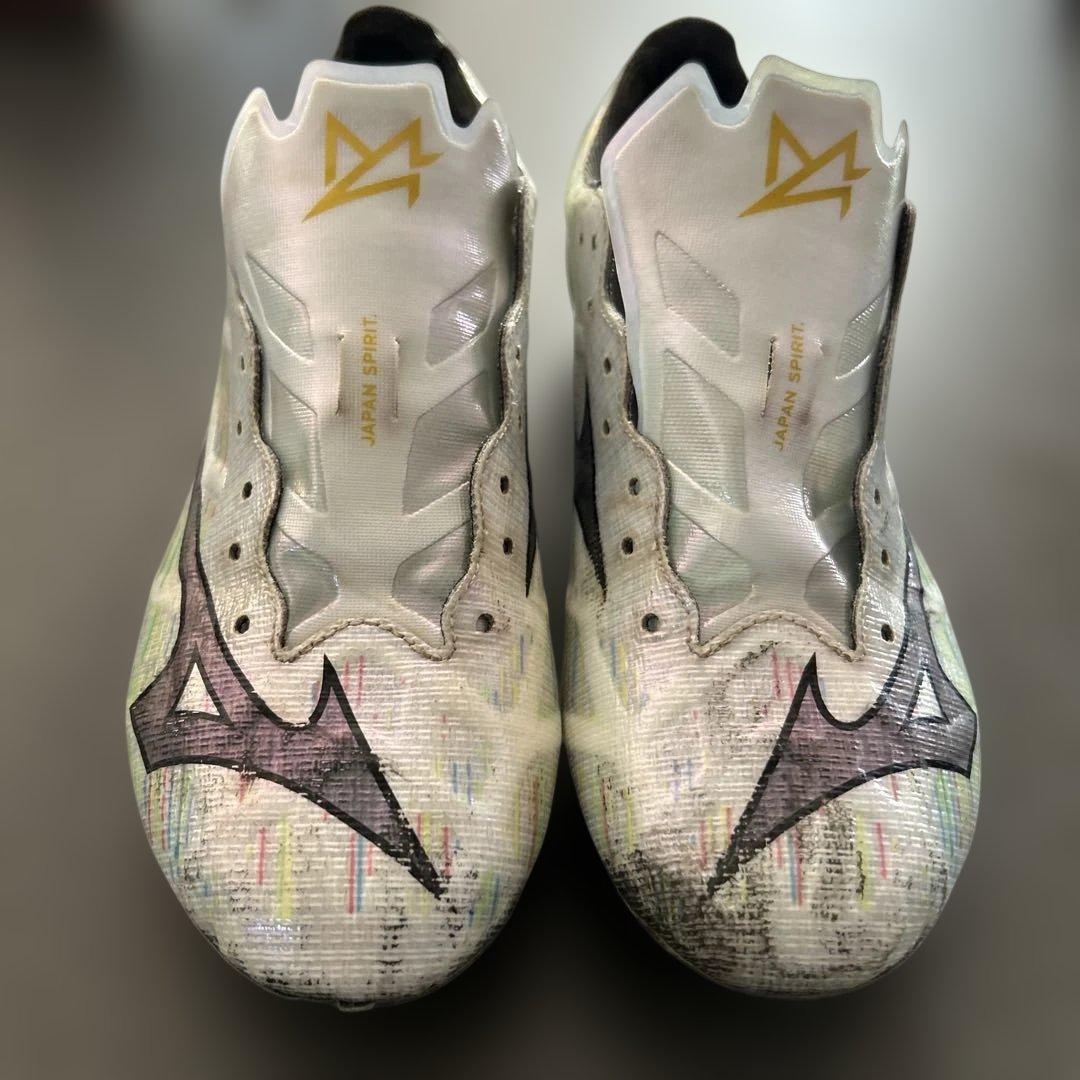 Mizuno Alpha サッカーシューズ ホワイト/マルチカラー　23.5cm