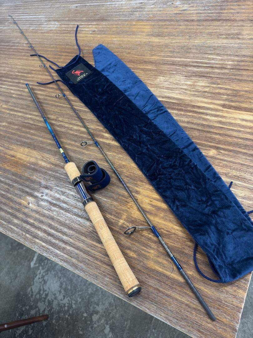 k*9様 【未使用品】シマノ ワールドシャウラ2631FF-2 青シャウラ