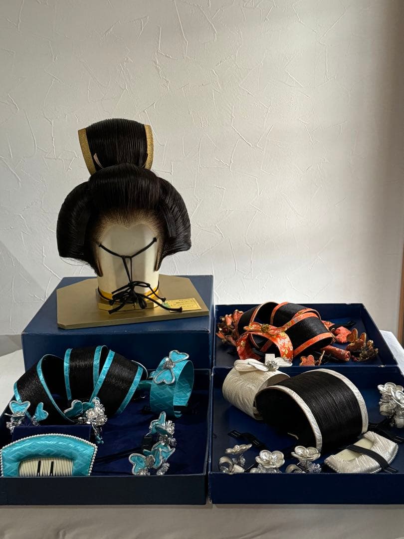 ダイゴロ　花嫁かつら・かんざし4点セット　専用ケース付き