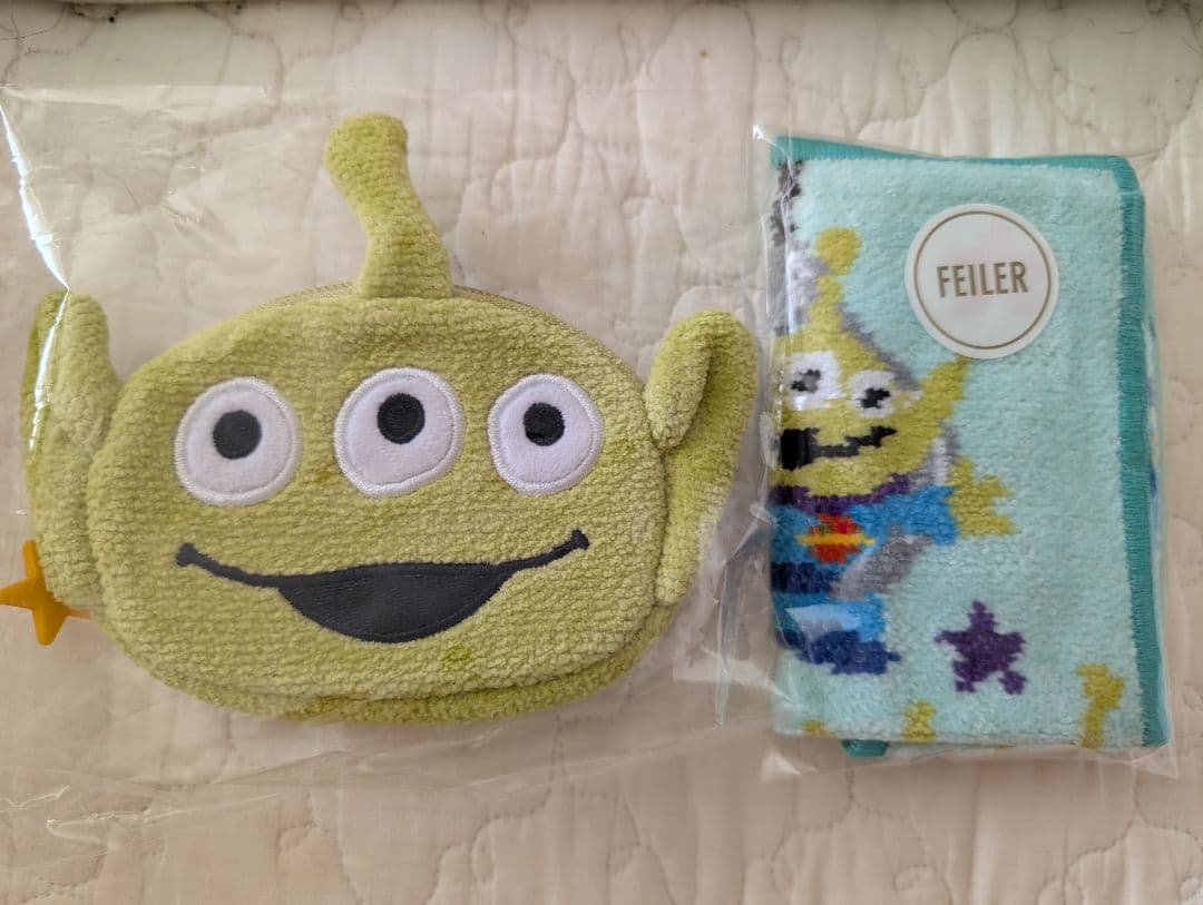 FEILER　リトルグリーンメン　タオルとポーチセット