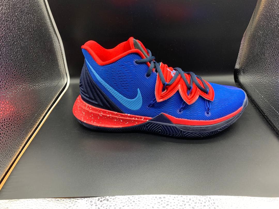 NIKE KYRIE 5 ナイキ　カイリー5 コービー Kobe