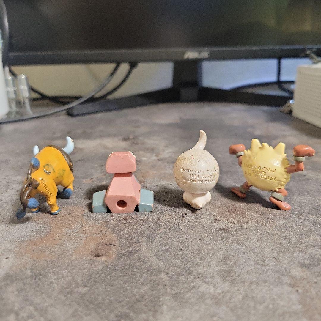 ポケモン モンコレ 4点セット ケンタロス ポリゴン ポワルン オコリザル