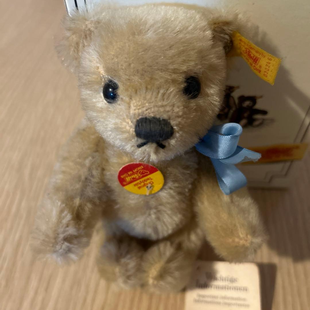 シュタイフ　 ドイツのティディベアの老舗高級シュタイフ社のミニサイズのテディベア