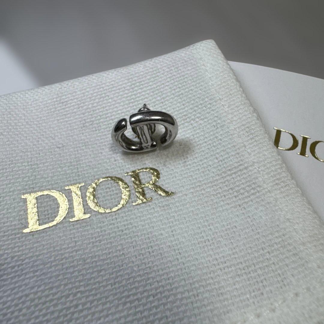Dior CD ロゴ　シルバー 片耳　ピアス