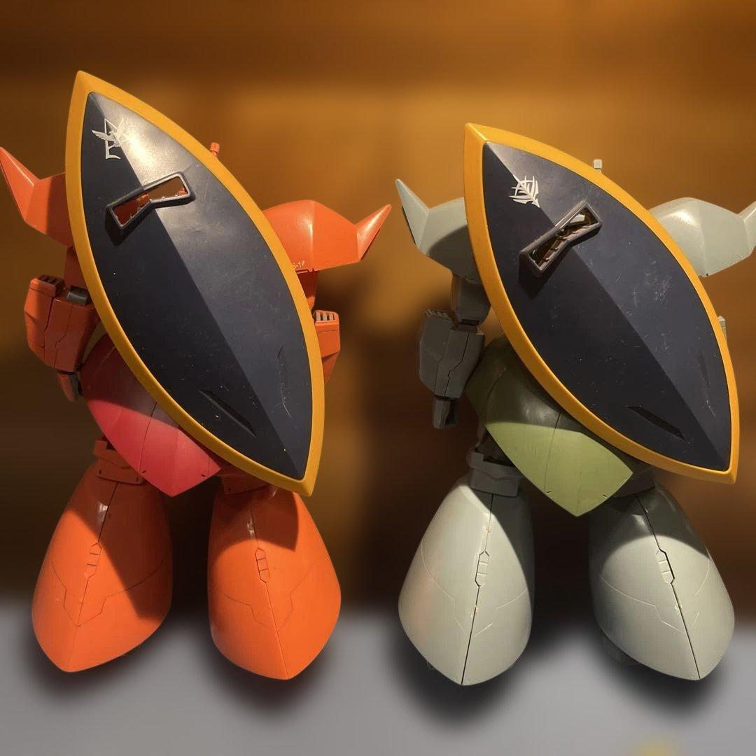 MG ゲルググ シャア専用＆量産型 完成品 2体セット