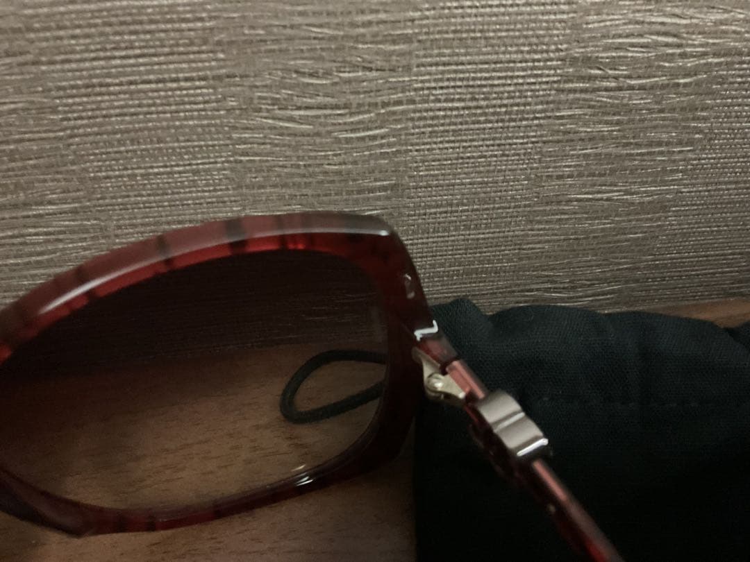 最終お値下げ　CHANEL レッド キャットアイ サングラス