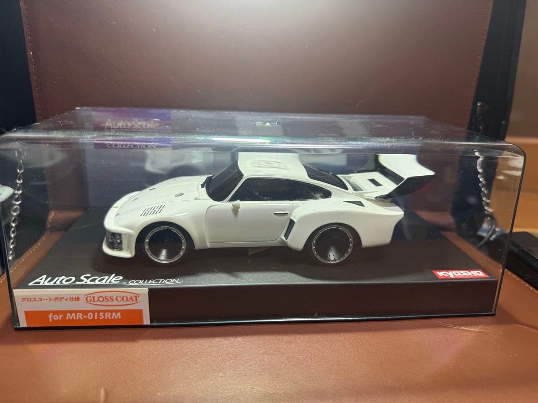 京商ミニッツ　ASC グロスコートボディ仕様　ポルシェ935ターボ/ホワイト