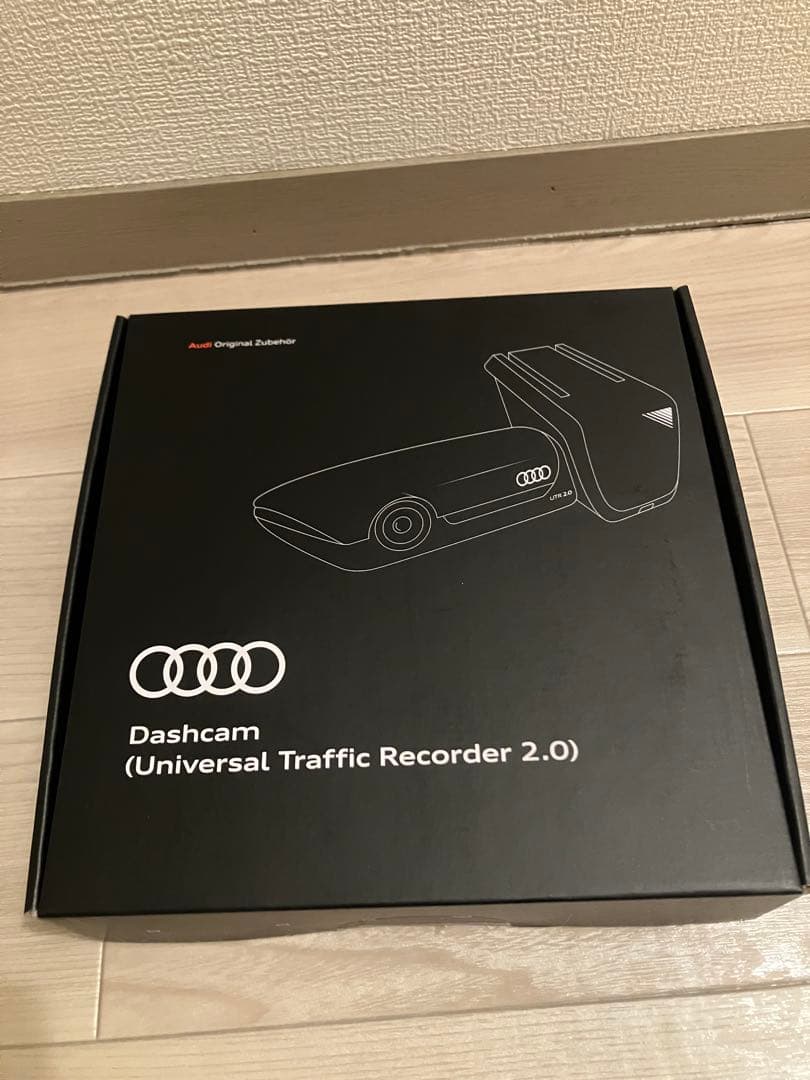 Audi UTR 純正ドライブレコーダー　前後ドラレコ