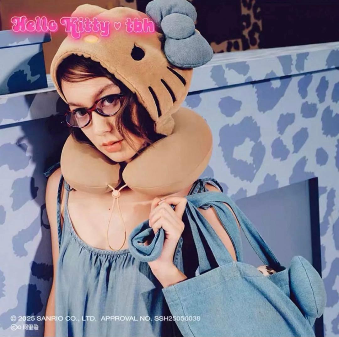 専用ハローキティ日焼 Hello Kitty tbh 海外限定 ネックピロー