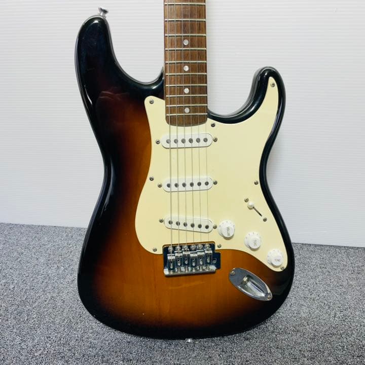 SQUIER FENDER エレキギター　BULLET START