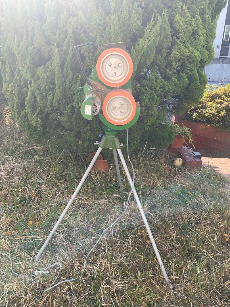 パーフェクトコーチ 2型 (ピッチングマシン)