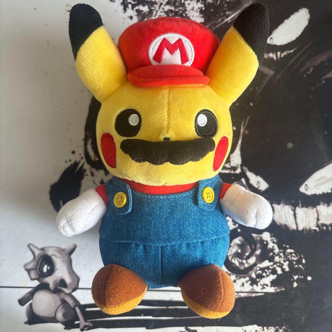 マリオピカチュウ　ぬいぐるみ　美品