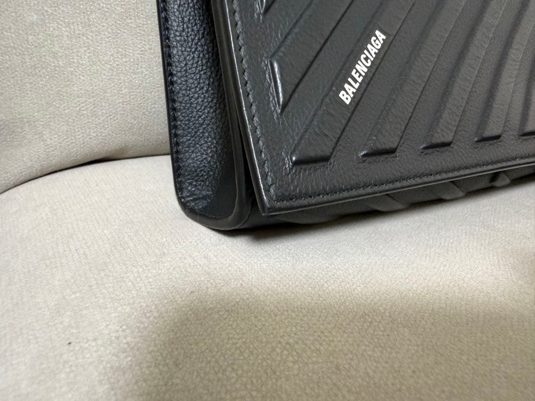 BALENCIAGA ブラック レザー ショルダーバッグ