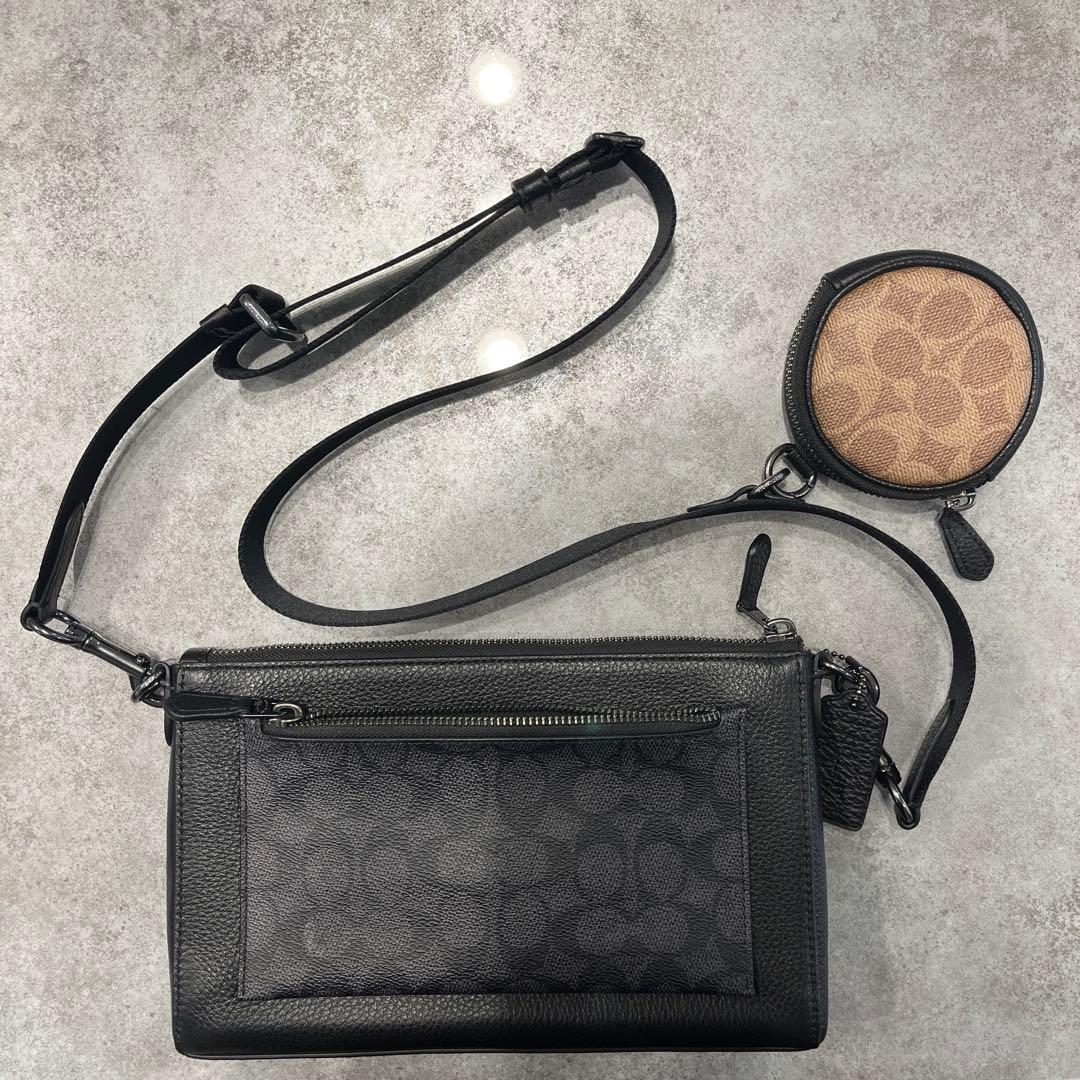 Coach ブラックレザー ショルダーバッグ ケース付き