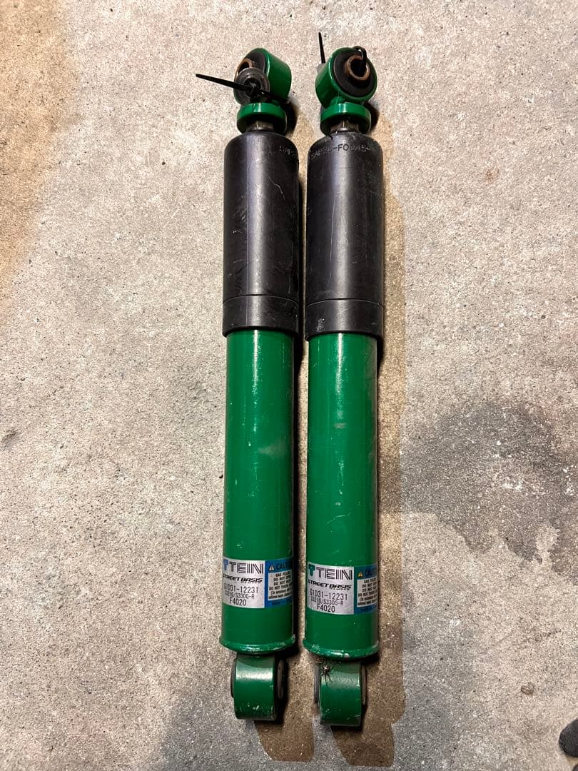 アトレー 300系　TEIN STREET BASIS リアショックとリアバネ