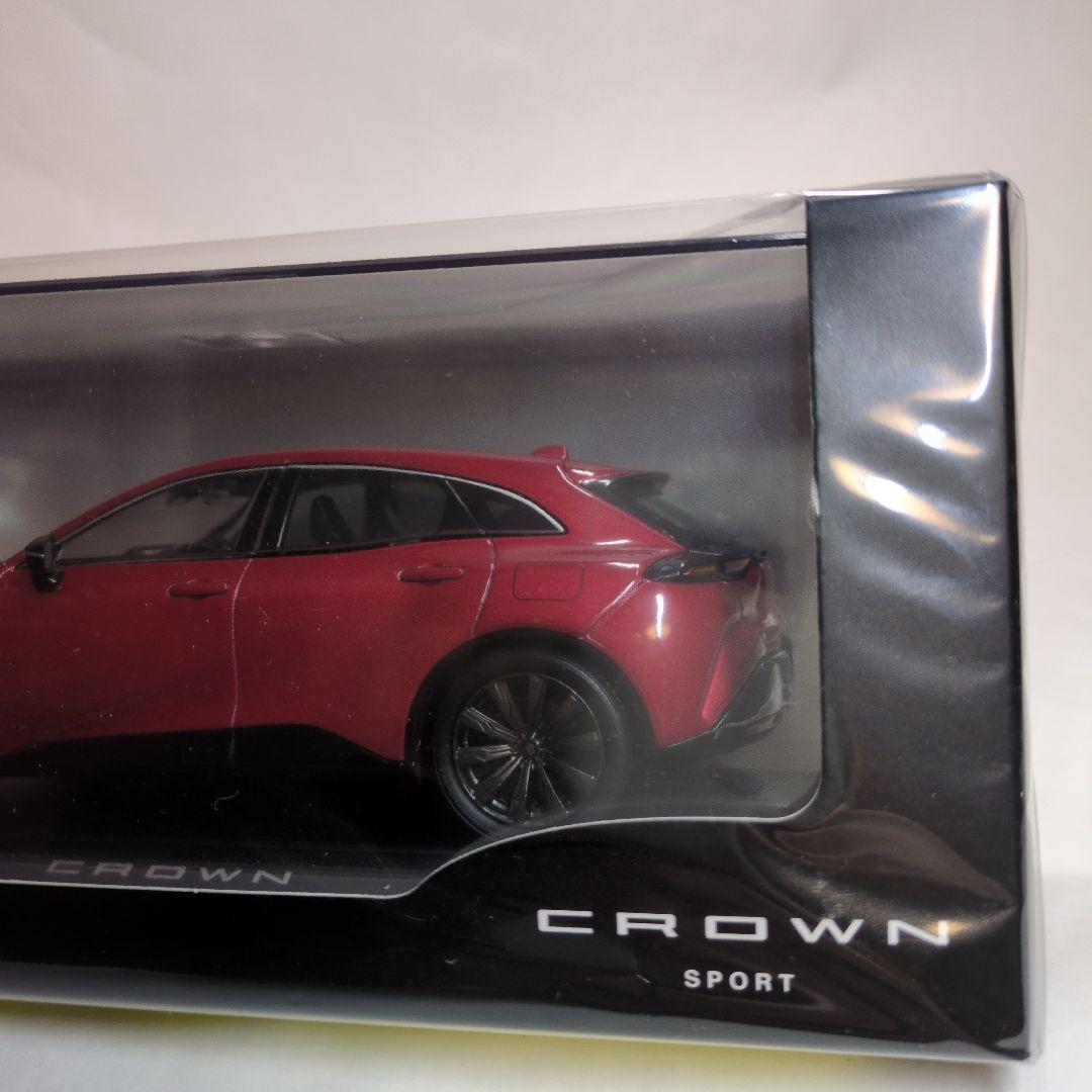 トヨタ クラウンスポーツ エモーショナルレッドIII ダイキャストモデルカー