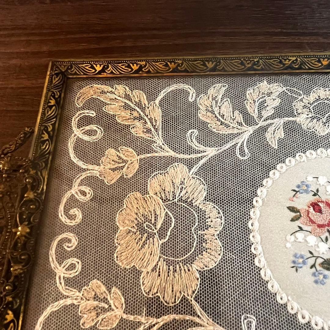 アンティーク　ドレッシングトレイ　刺繍トレイ　アクセサリートレイ　レース