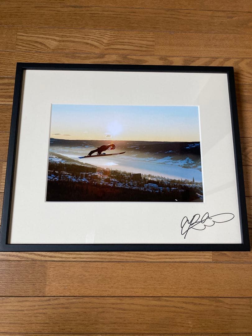 高梨沙羅　サイン入り写真