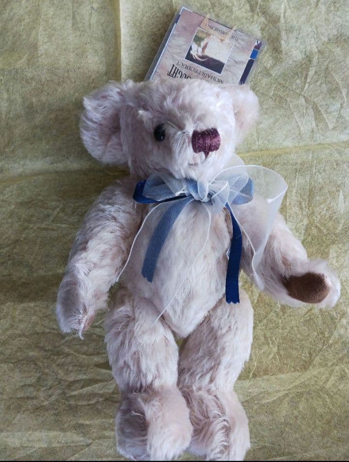 イギリスのメリーソート社の2002年テディベア